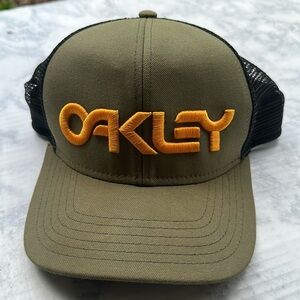 Factory Pilot Mesh Dark Brush Snapback - Oakley Black Green Yellow